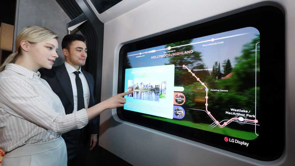 LG представит на CES 2021 прозрачные OLED-панели 4 lg transparent oled display subway train