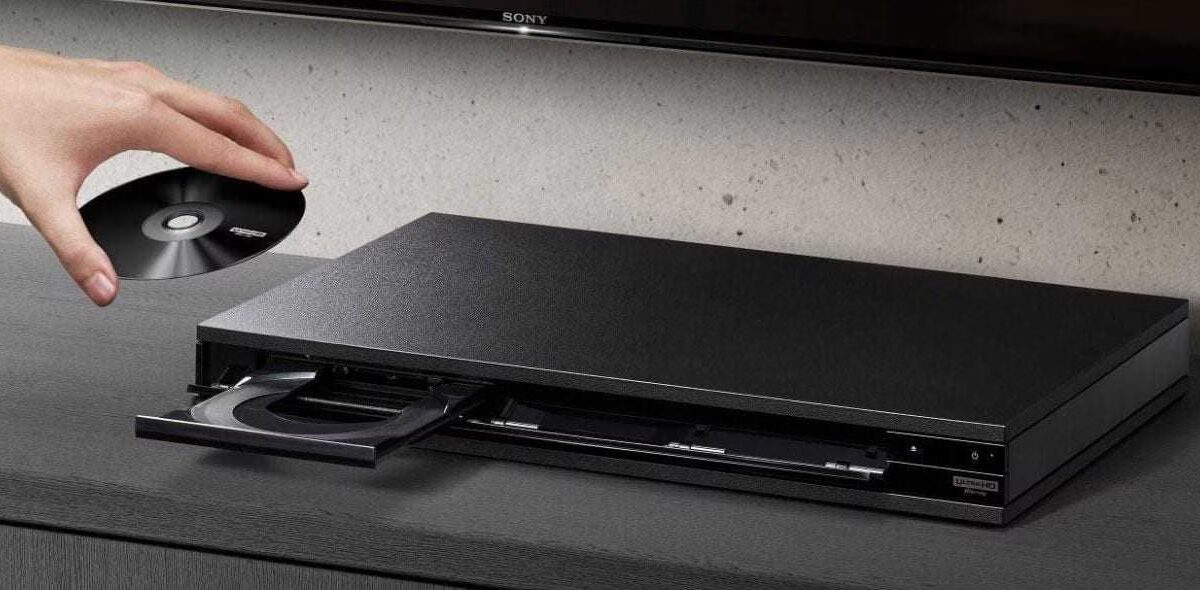 Дисковод для Blu-ray 4K Sony на поверхности
