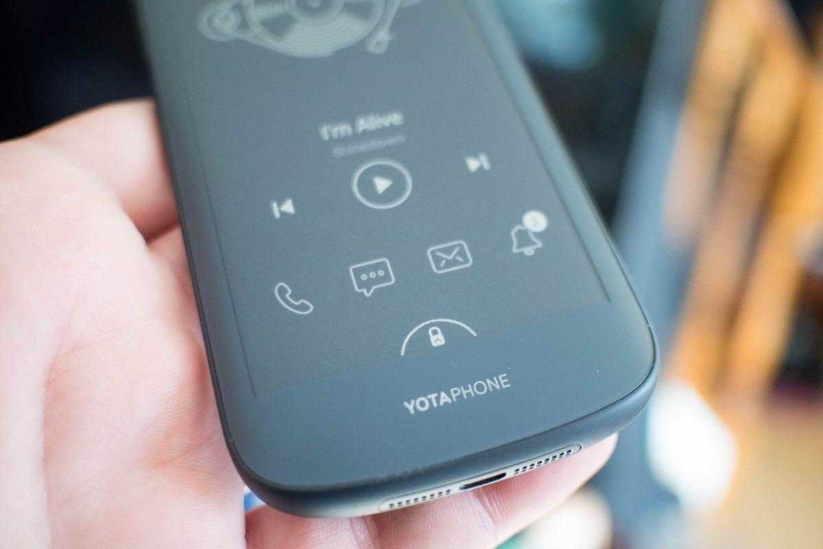 YotaPhone 3