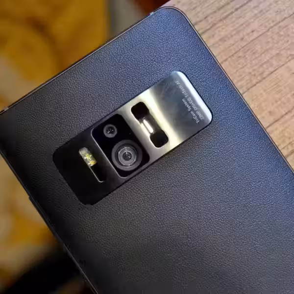 ASUS ZenFone AR AA 9 e1496116512929