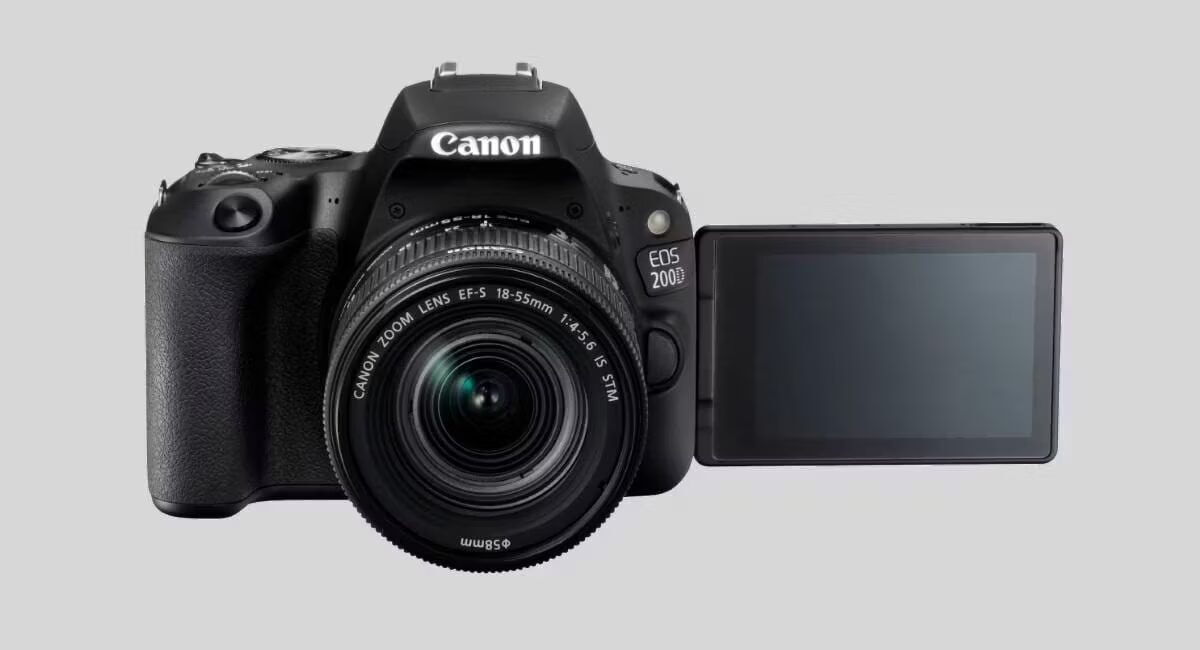 Фотоаппарат Canon с откидным экраном