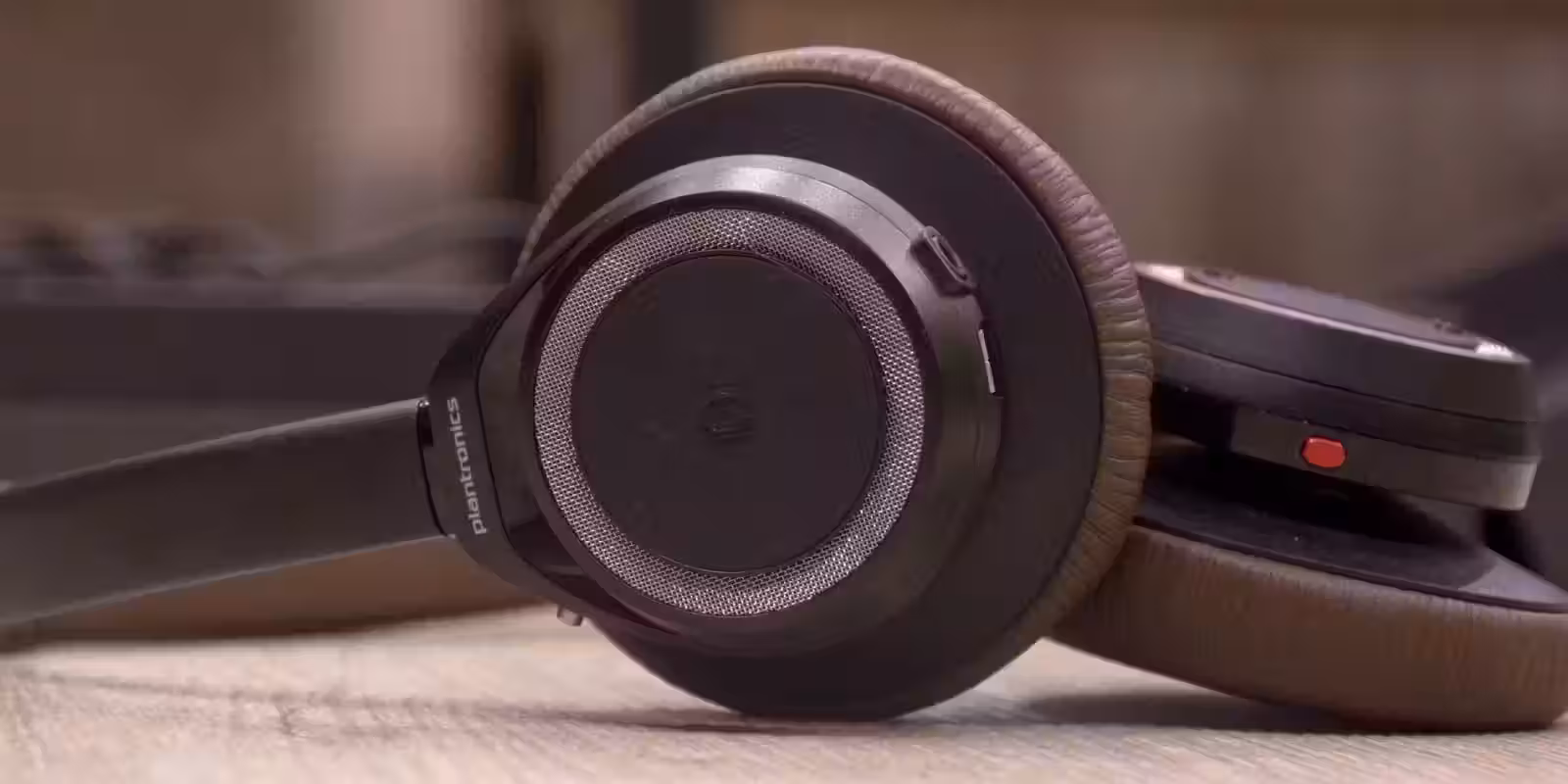 Обзор Plantronics BackBeat Sense. Музыкальная эйфория 14 DSC 3891 2 e1497307891961