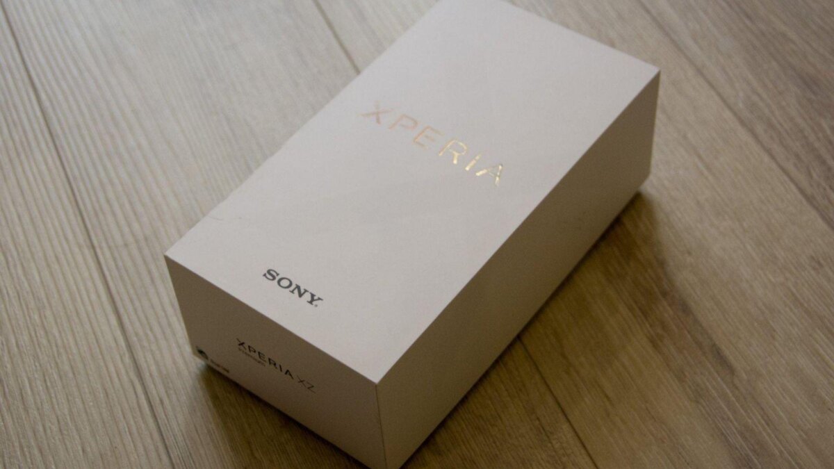 Коробка Sony Xperia XZ Premium