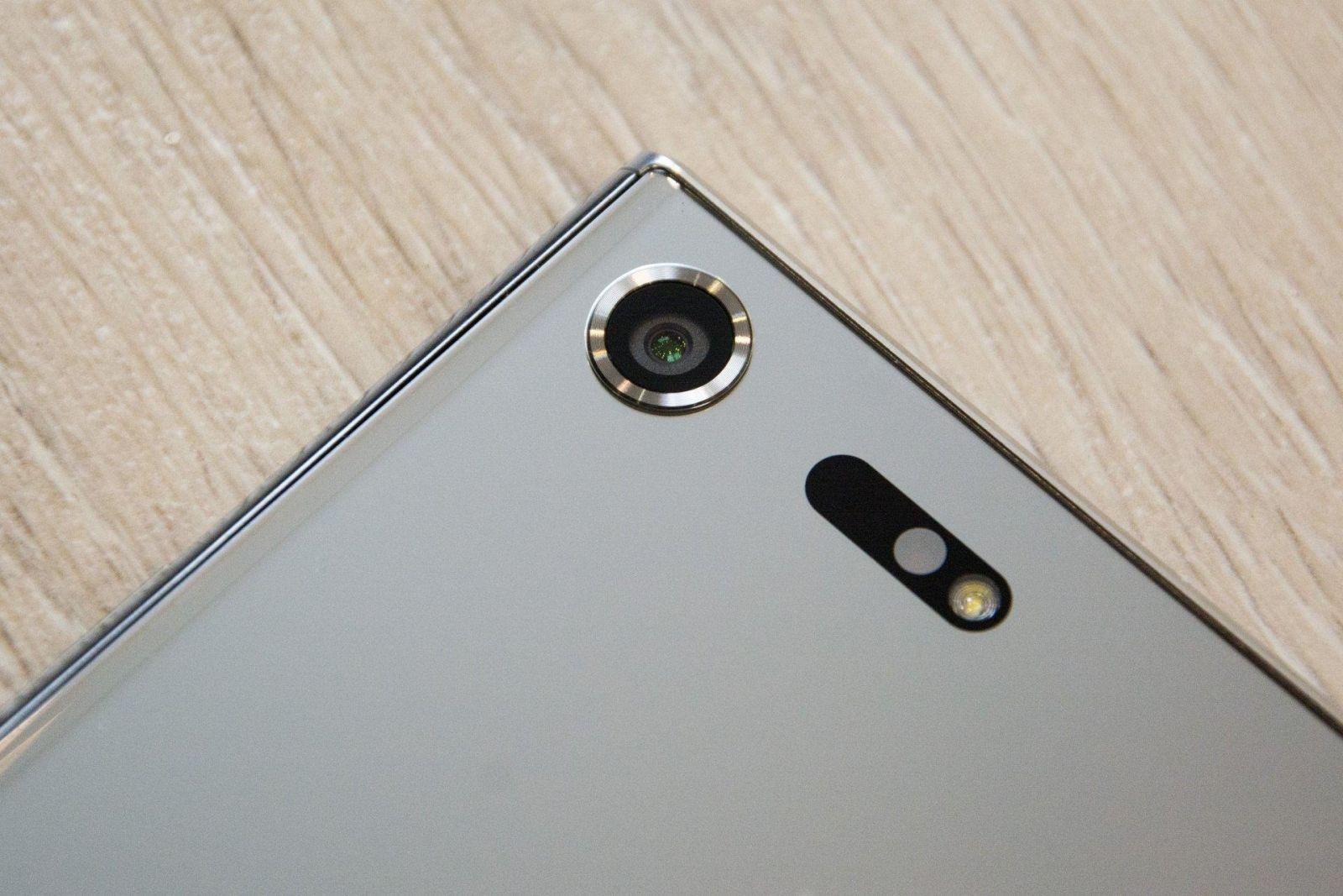 Обзор Sony Xperia XZ Premium. Лучший телефон лета 23 Камера и вспышка Sony Xperia XZ Premium