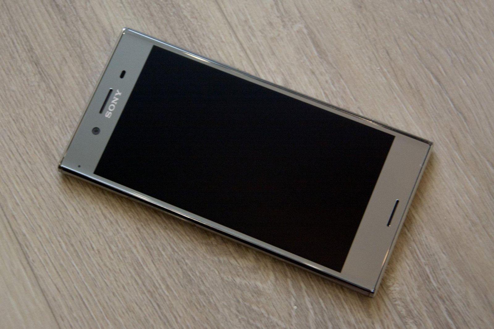 Обзор Sony Xperia XZ Premium. Лучший телефон лета 22 Экран Sony Xperia XZ Premium