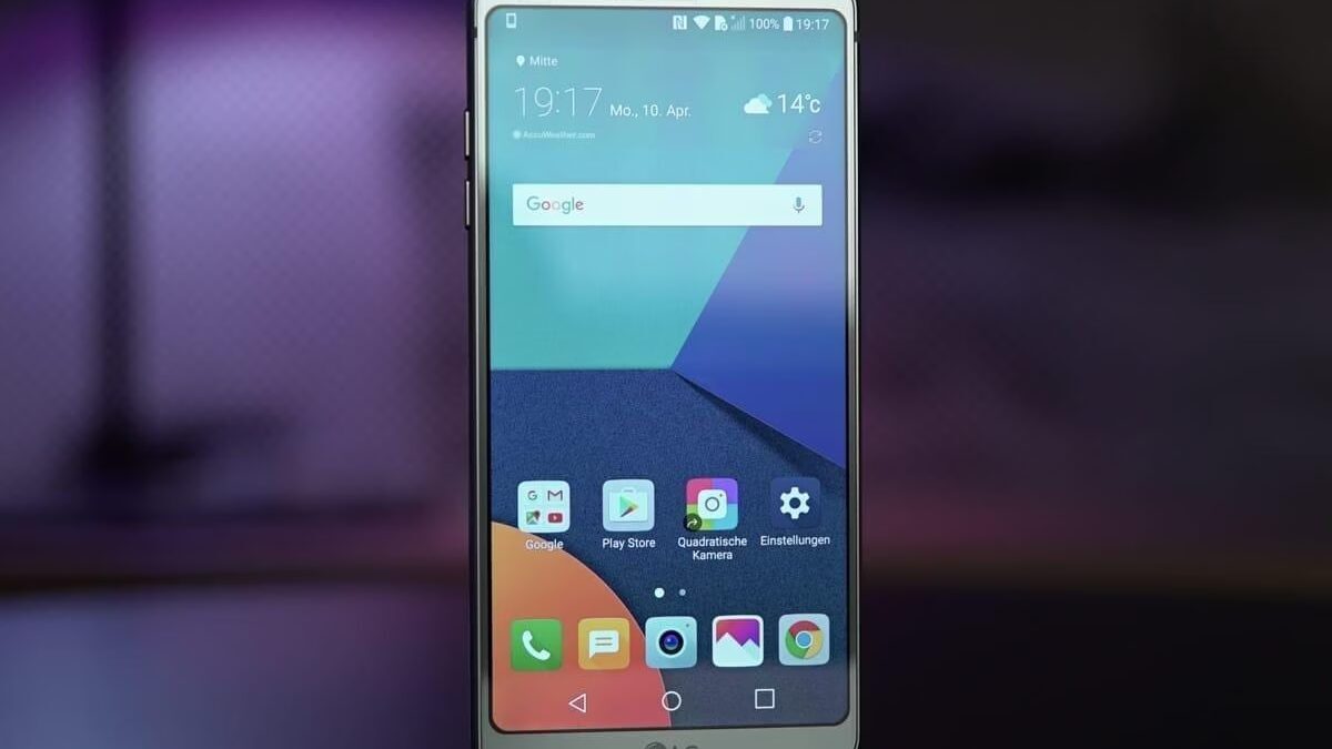 Смартфон LG G6+ с большим экраном и интерфейсом