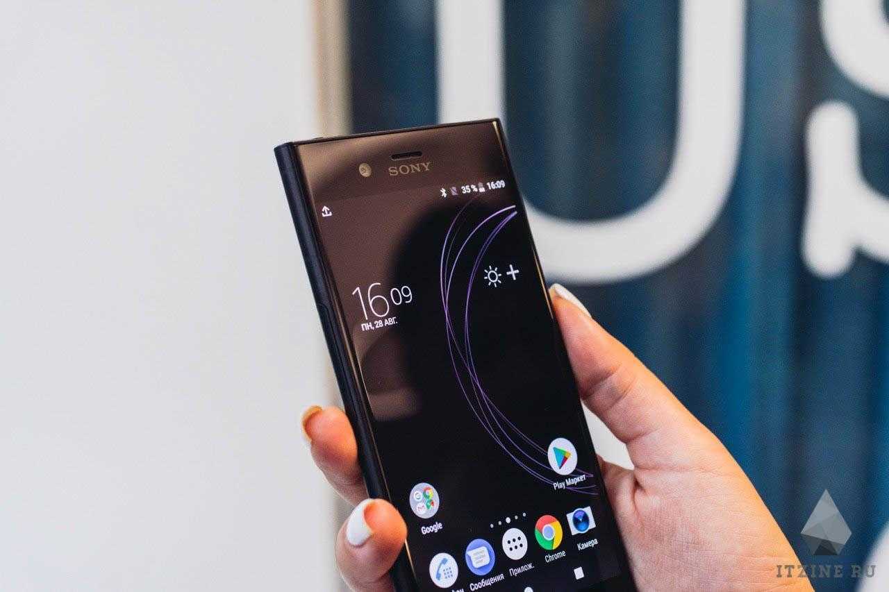 Экран Sony Xperia XZ1