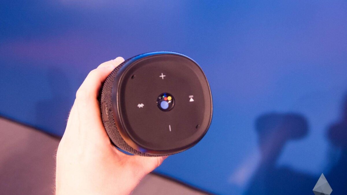Ассистент JBL Link Ассистент JBL Link