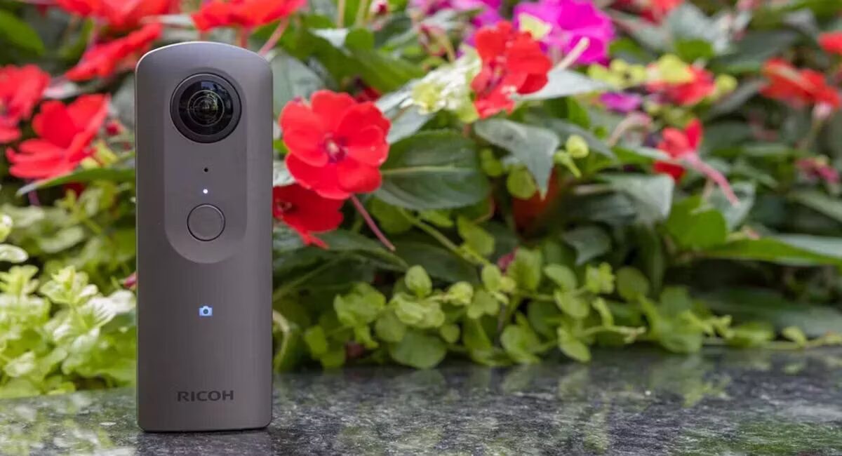 Ricoh Theta V 1