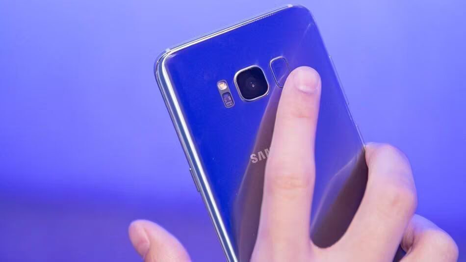 задняя часть Samsung Galaxy Note 9 с отпечатком пальца