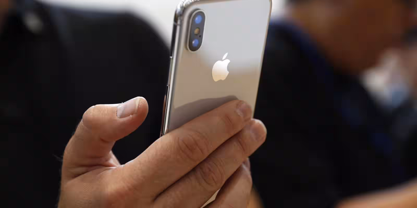 Цены на iPhone 8 и iPhone X в России 2 104707061 RTX3FYCV.1910x1000