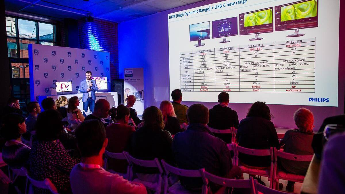 Philips рассказал про тренды в производстве мониторов 5 Презентация мониторов Philips с HDR и USB-C в большом зале
