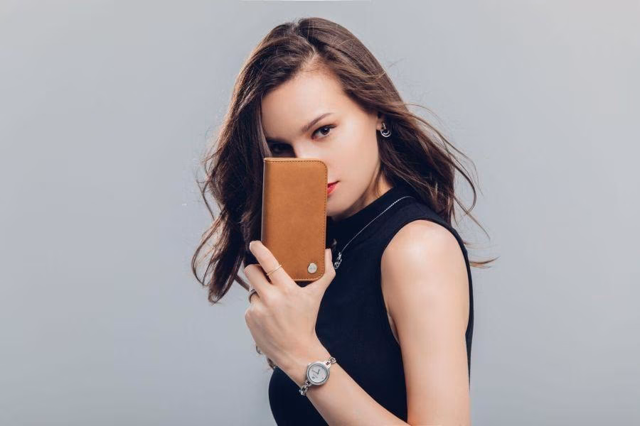 Moshi выпустила чехлы для iPhone 8 и iPhone X 7 Overture Caramel Brown LS