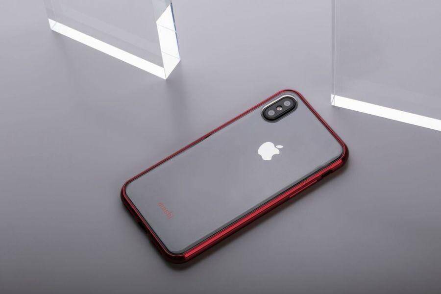 Moshi выпустила чехлы для iPhone 8 и iPhone X 8 Задняя часть iPhone X в прозрачном чехле Moshi