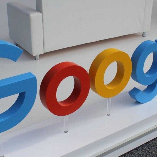 14684121382google