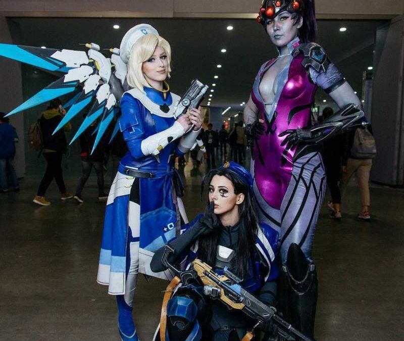Косплей персонажей Overwatch на ИгроМир 2017