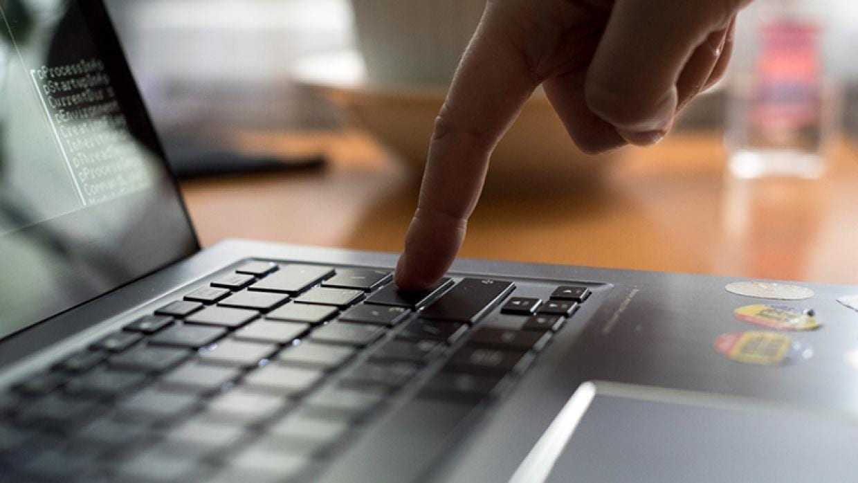 full 1508693898 internet kompyuter 4 717c61e6b9a188176d4d204d2e454552