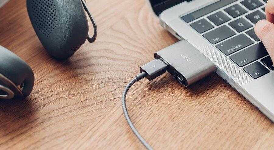 Аннотация на Type-C кабель и разъем для ноутбука