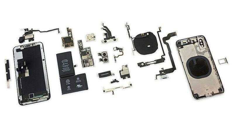 Разбор iPhone X от iFixit 5 Разобранный iPhone X с внутренними компонентами и схемами