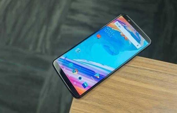 oneplus 5t resmi olarak tanitildi peki oneplus 5t ve oneplus 5 arasindaki en buyuk fark ne 10262816
