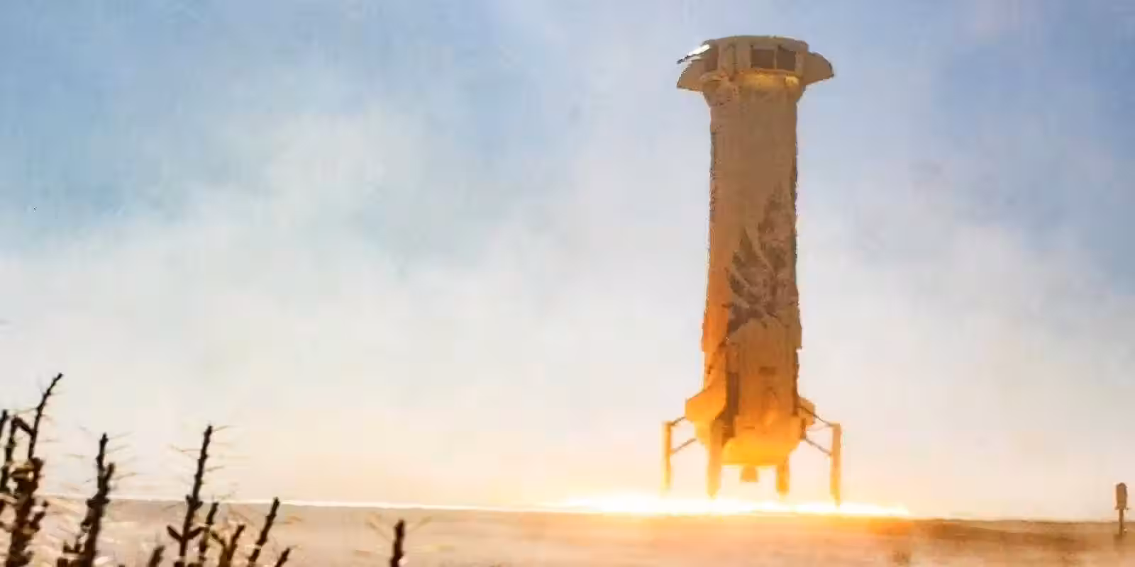 Blue Origin испытывает туристическую ракету 1 Blue Origin New Shepard Mission 7 Booster Landing 3