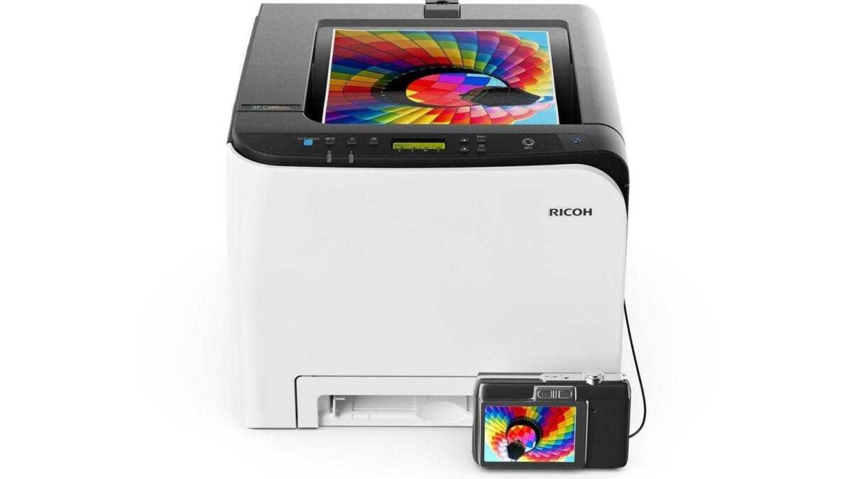 Цветной лазерный принтер Ricoh с дисплеем и панелью управления