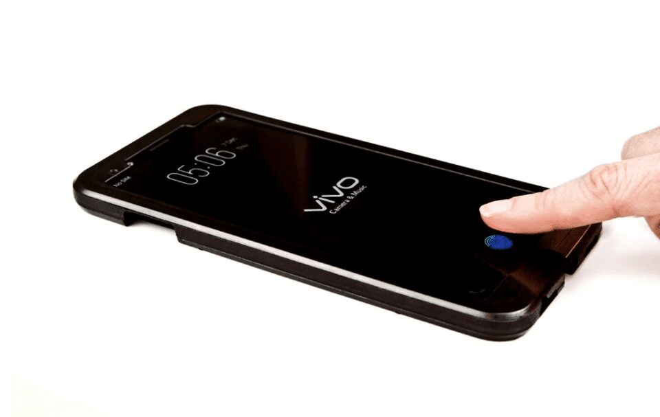 Экран смартфона Vivo с сенсорным отпечатком пальца