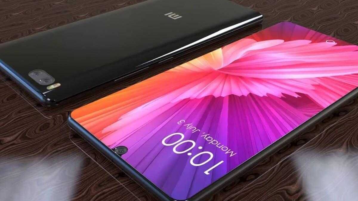Смартфон Xiaomi Mix Fold 2 с изогнутым экраном и двойной камерой на деревянной поверхности