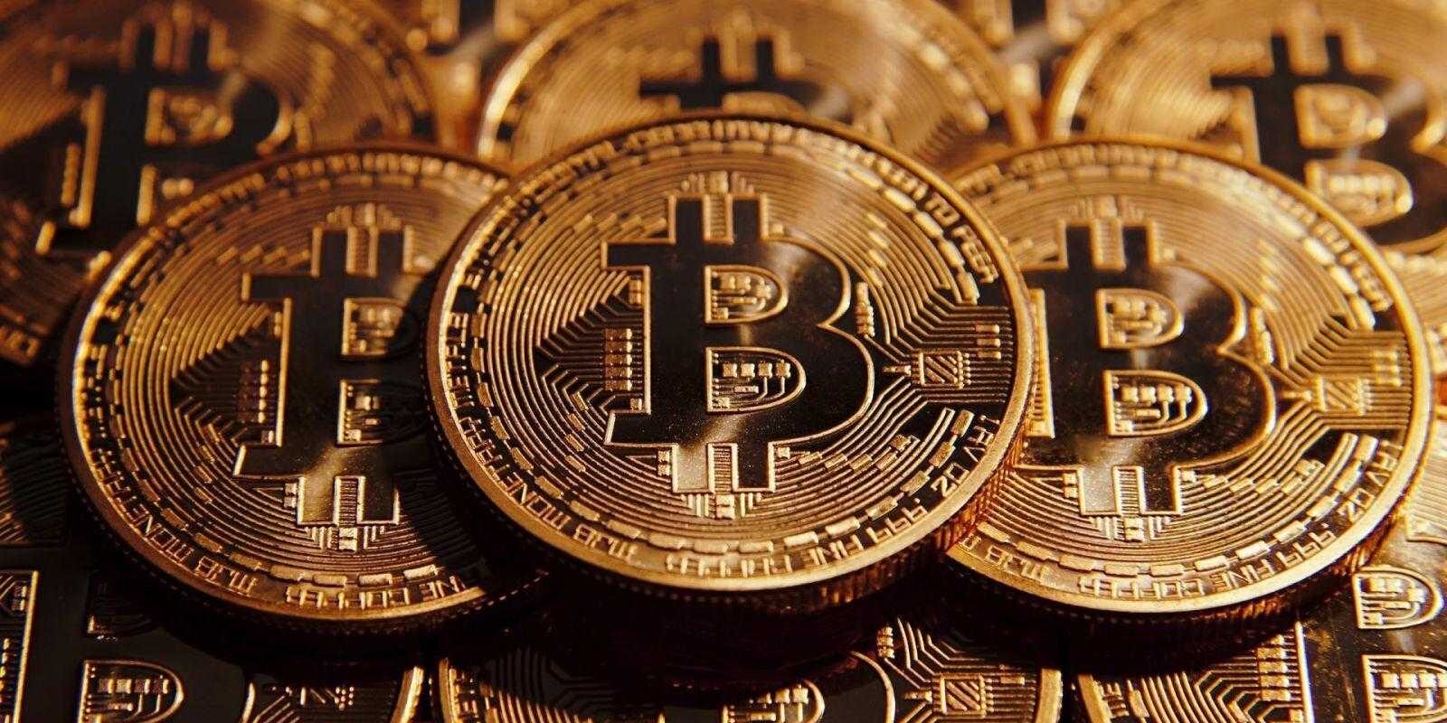 Биткоин превысил отметку в 15 тысяч долларов 2 bitcoin1