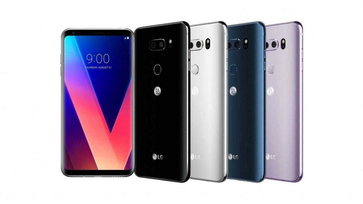 Цветные задние панели смартфонов LG V30+ с двойной камерой и скроллингом