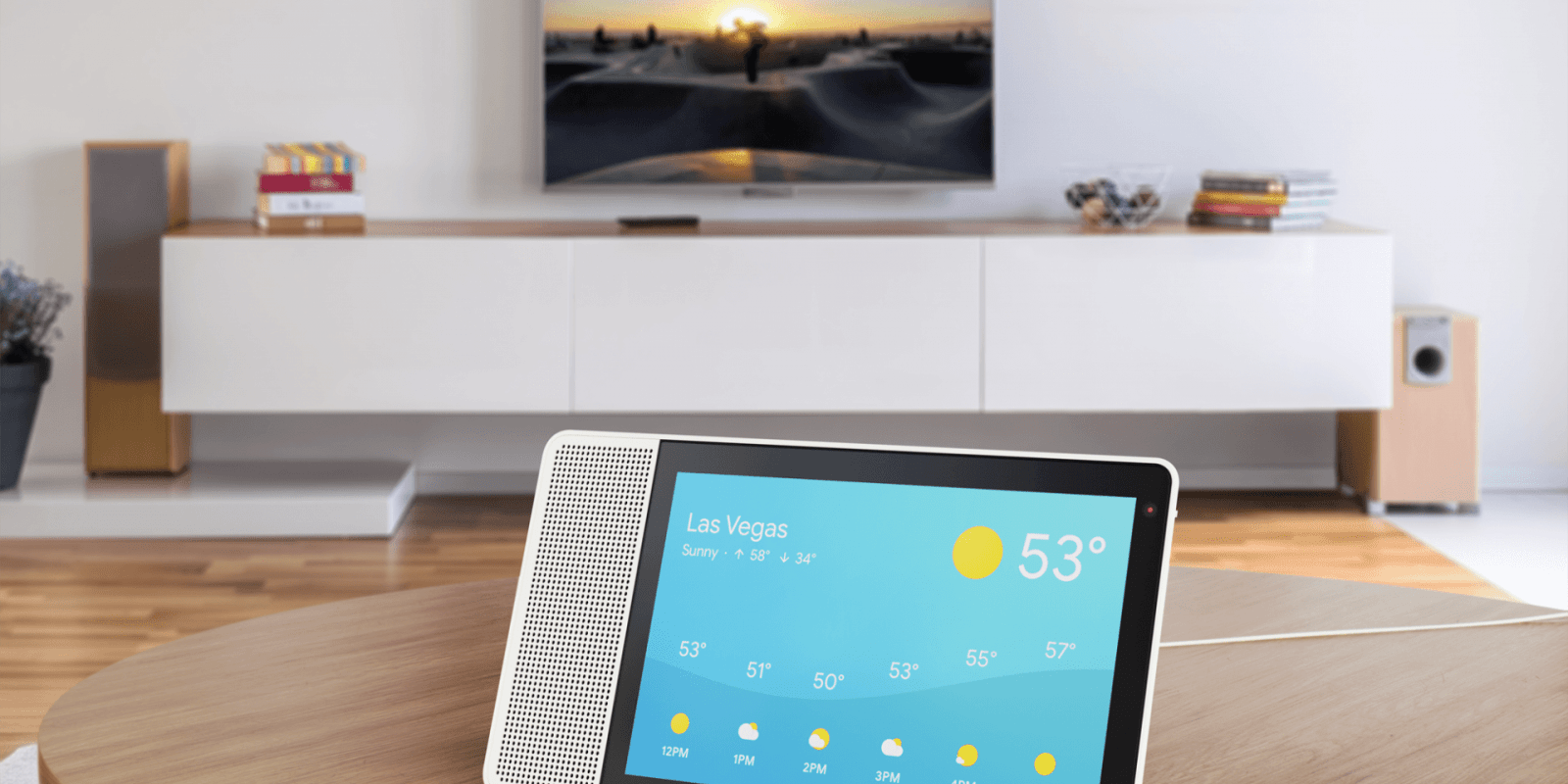 Lenovo представил цифрового помощника Smart Display со встроенным интерфейсом Google Assistant 2 10 inch Lenovo Smart Display showing the weather