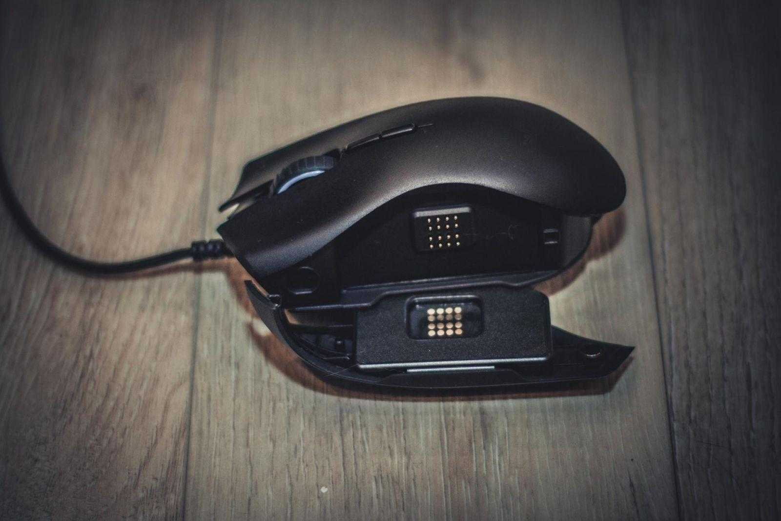 Снятие магнитной панели Razer Naga Trinity