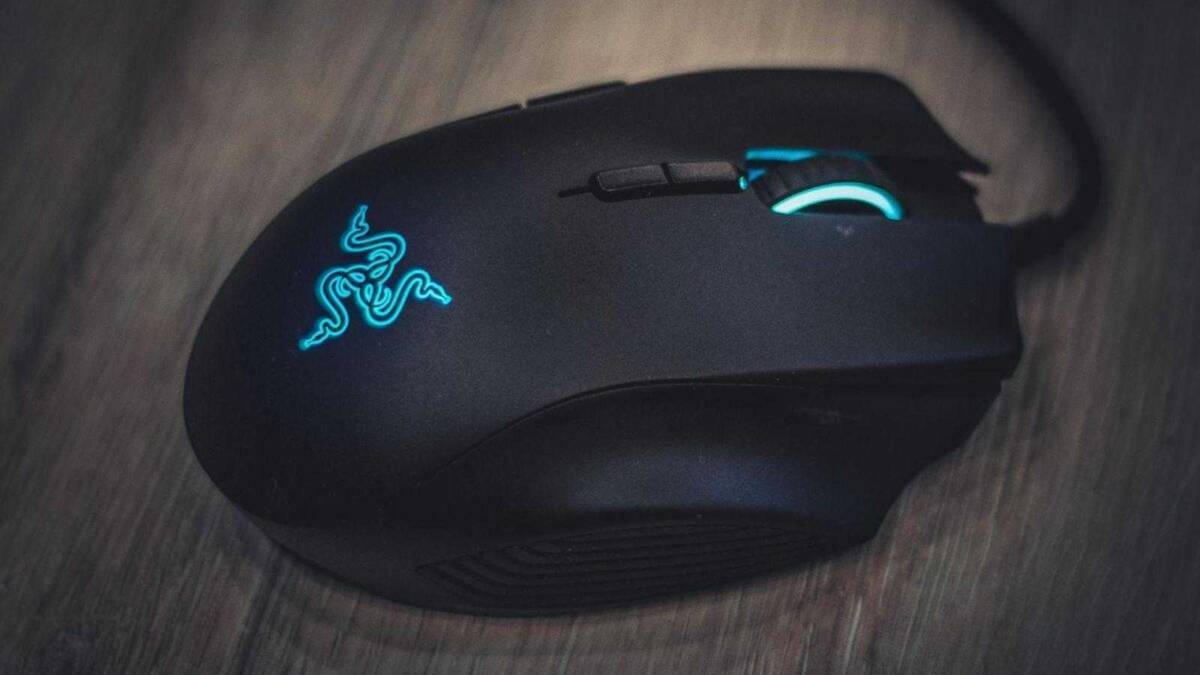 Игровая мышь Razer Naga Trinity с подсветкой и дополнительными кнопками