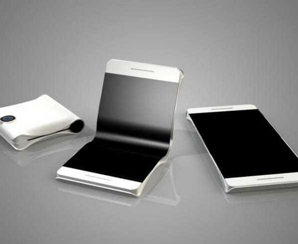 Foldable Phone.740w derived