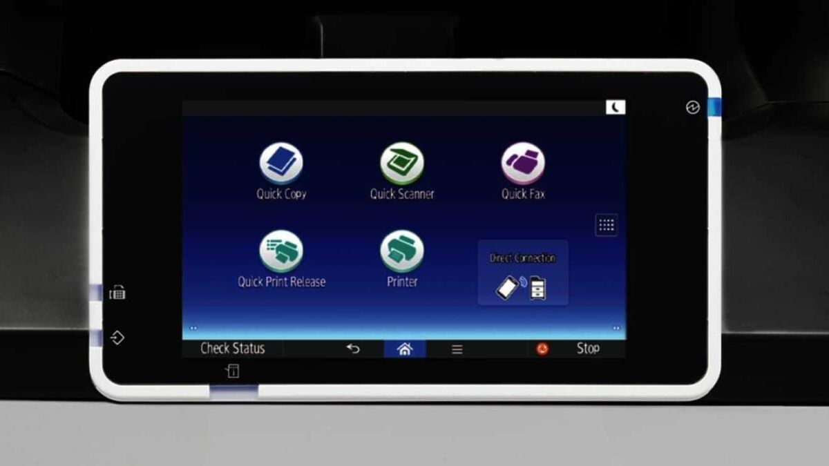 Электронный интерфейс планшета Titan для защиты аккаунтов
