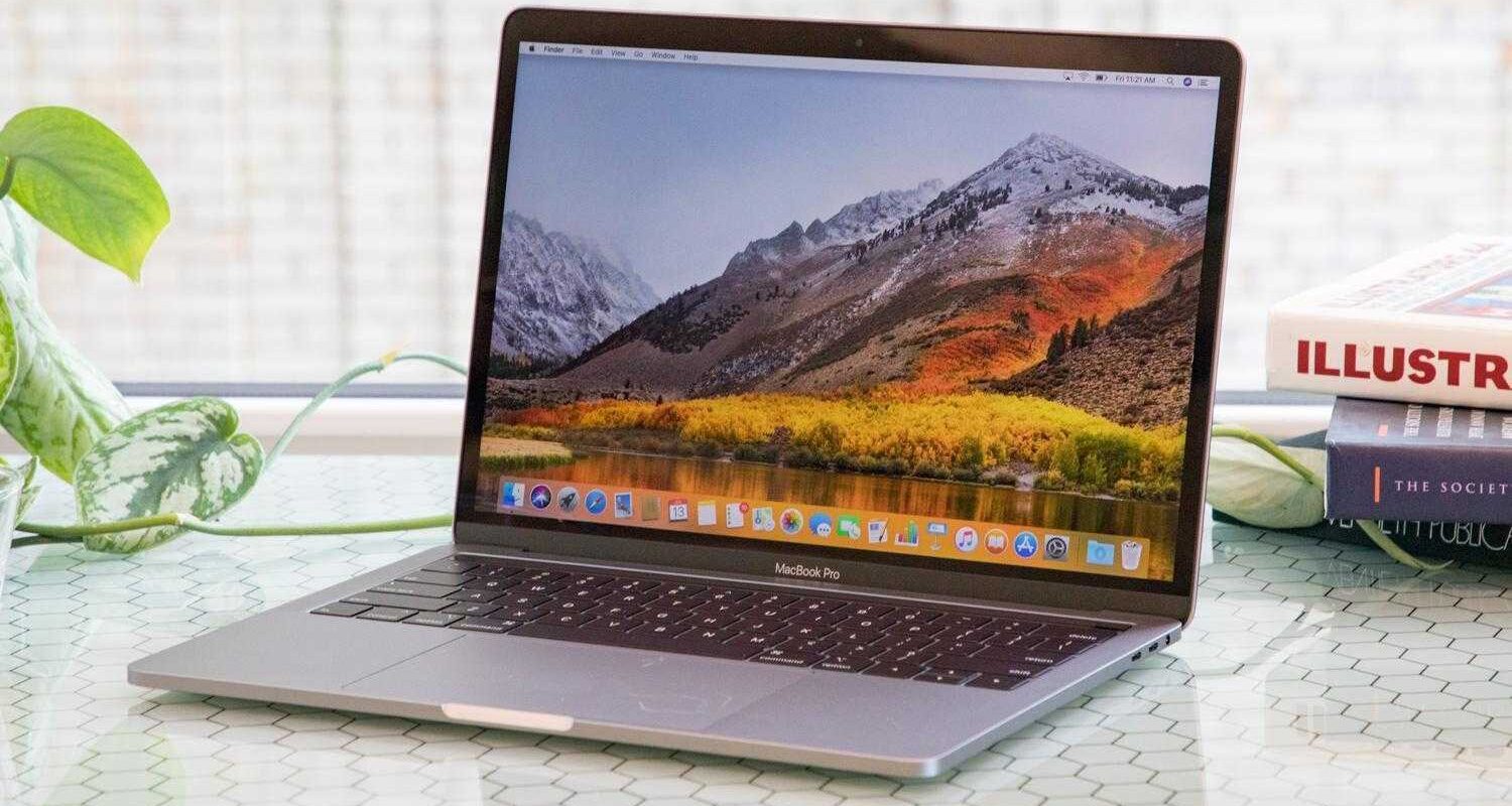 ТОП-9 крутых фишек Apple MacBook Pro 2018 6 aHR0cDovL3d3dy5sYXB0b3BtYWcuY29tL2ltYWdlcy93cC9wdXJjaC1hcGkvaW5jb250ZW50LzIwMTgvMDcvbWFjYm9vay1wcm8tMTMtMjAxOC0wMjItVEguanBn large large
