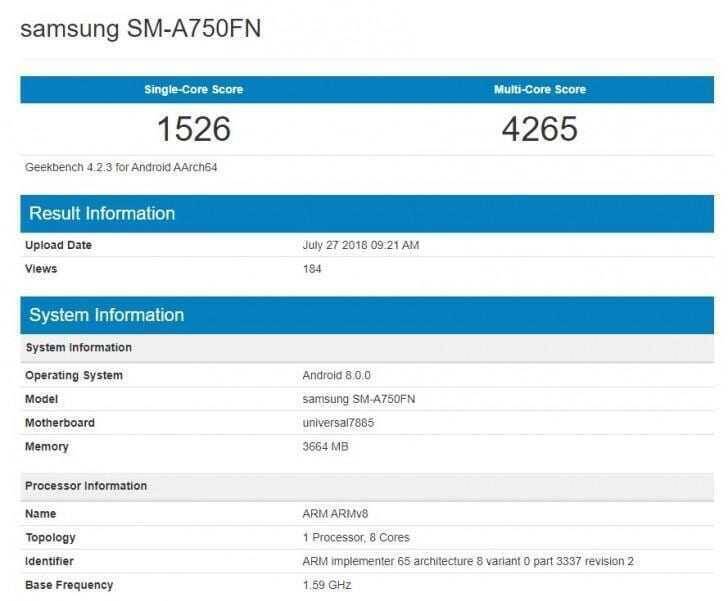 Черный смартфон iQOO Z11x с двойной камерой со стороны задней панели