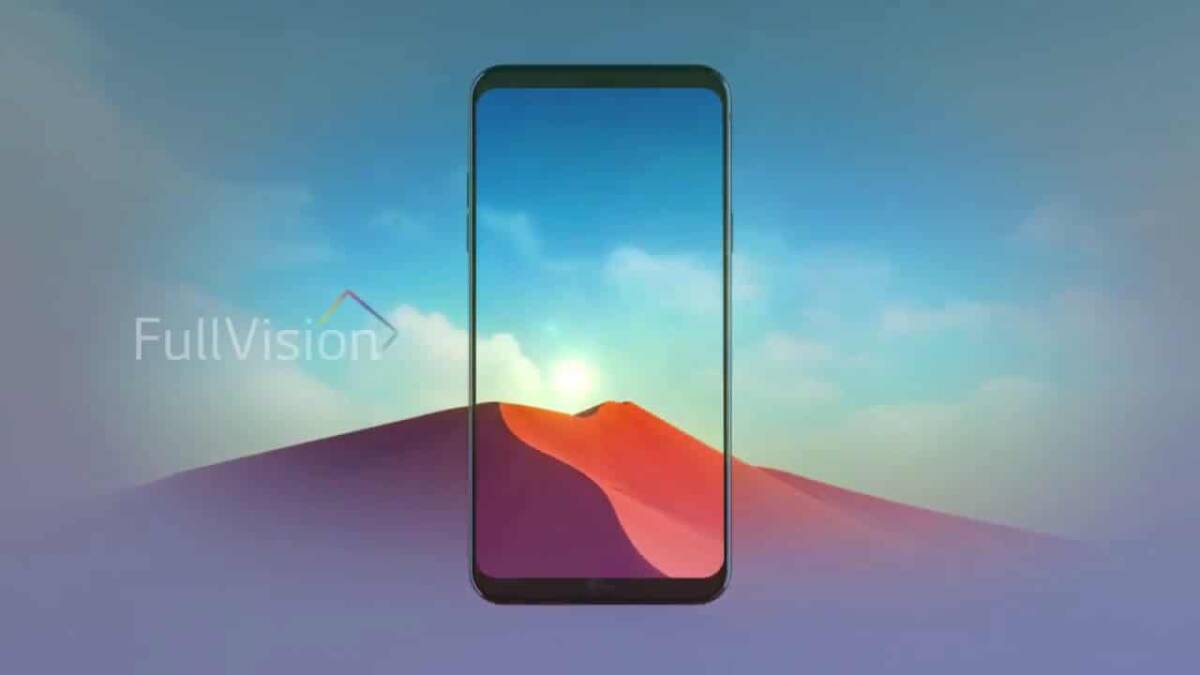 В России начались продажи LG Q7 и LG Q7+ 4 Смартфон LG Q7 на фоне пейзажа с горами