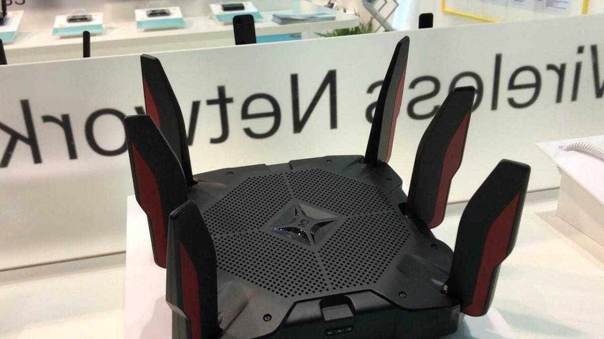 Роутер TP-Link Archer C4000 с антеннами сверху