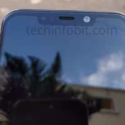 moto one the first ever motorola phone with display notch real photos of moto one leaked techinfobit 4 720x720 1