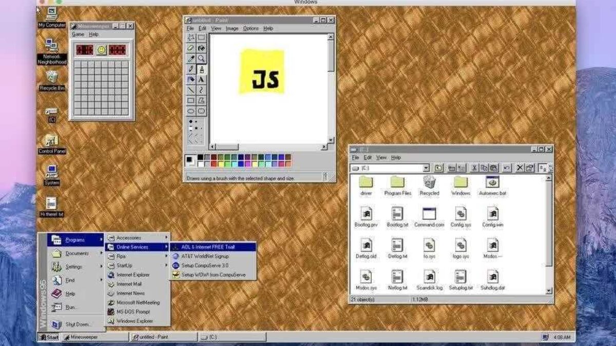 Гибкий беспроводной сенсорный дисплей Ricoh Portable Monitor 150BW на столе в разложенном положении