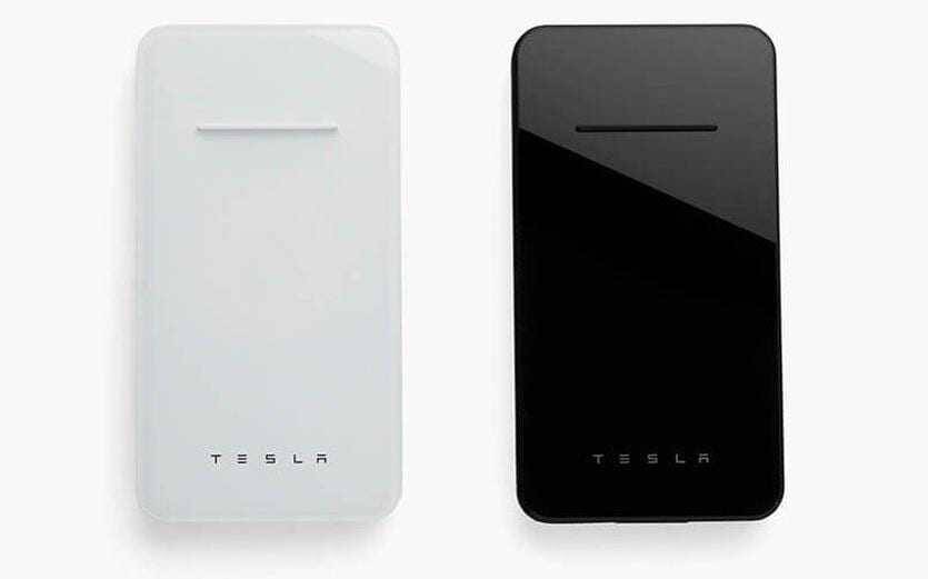 Tesla выпустила беспроводную портативную зарядку для iPhone 3 Беспроводная портативная зарядка Tesla для iPhone черная и белая