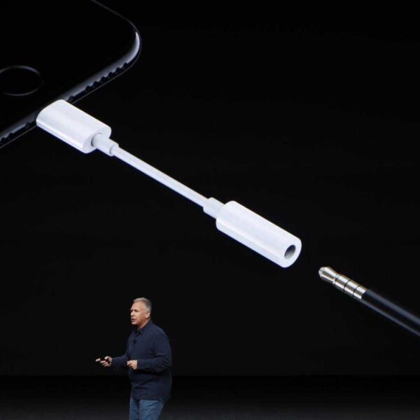headphone dongle.0