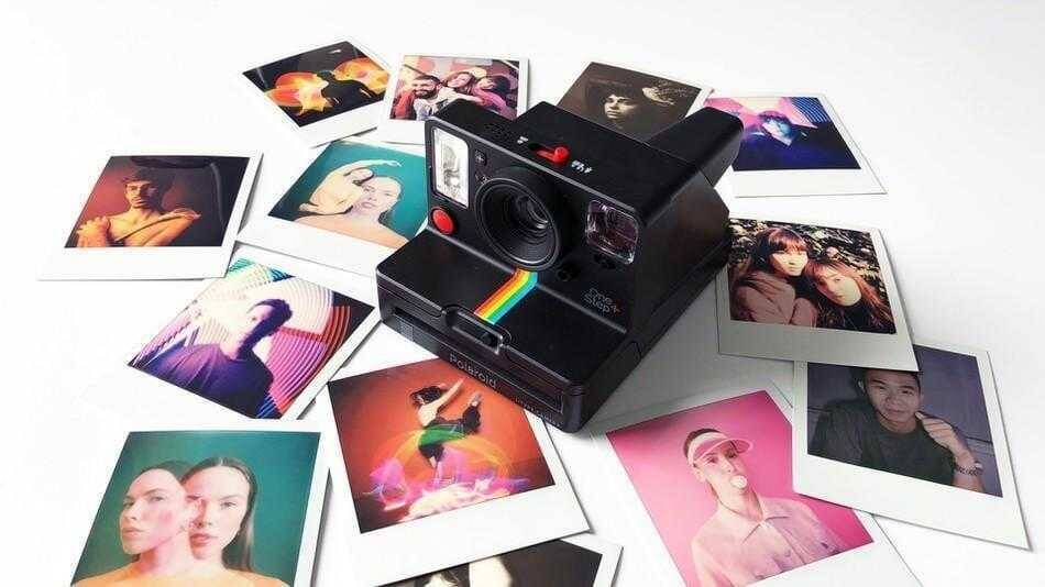 Полароид OneStep+ с фоторамкой и фотопринтером