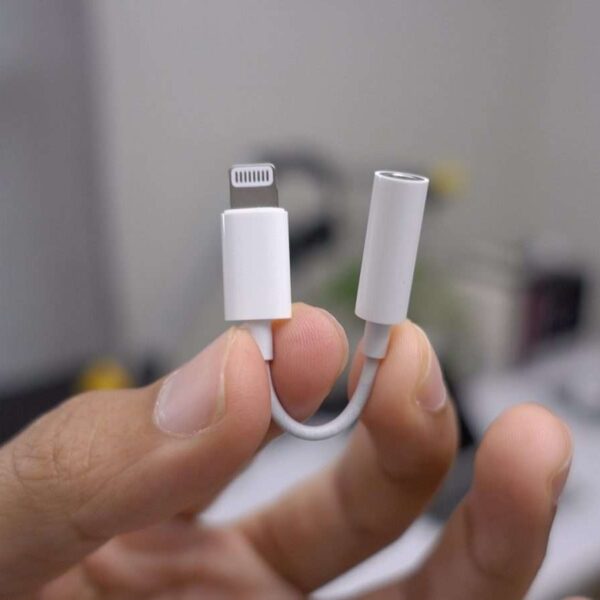 lightning to 3 5mm headphone jack adapter
