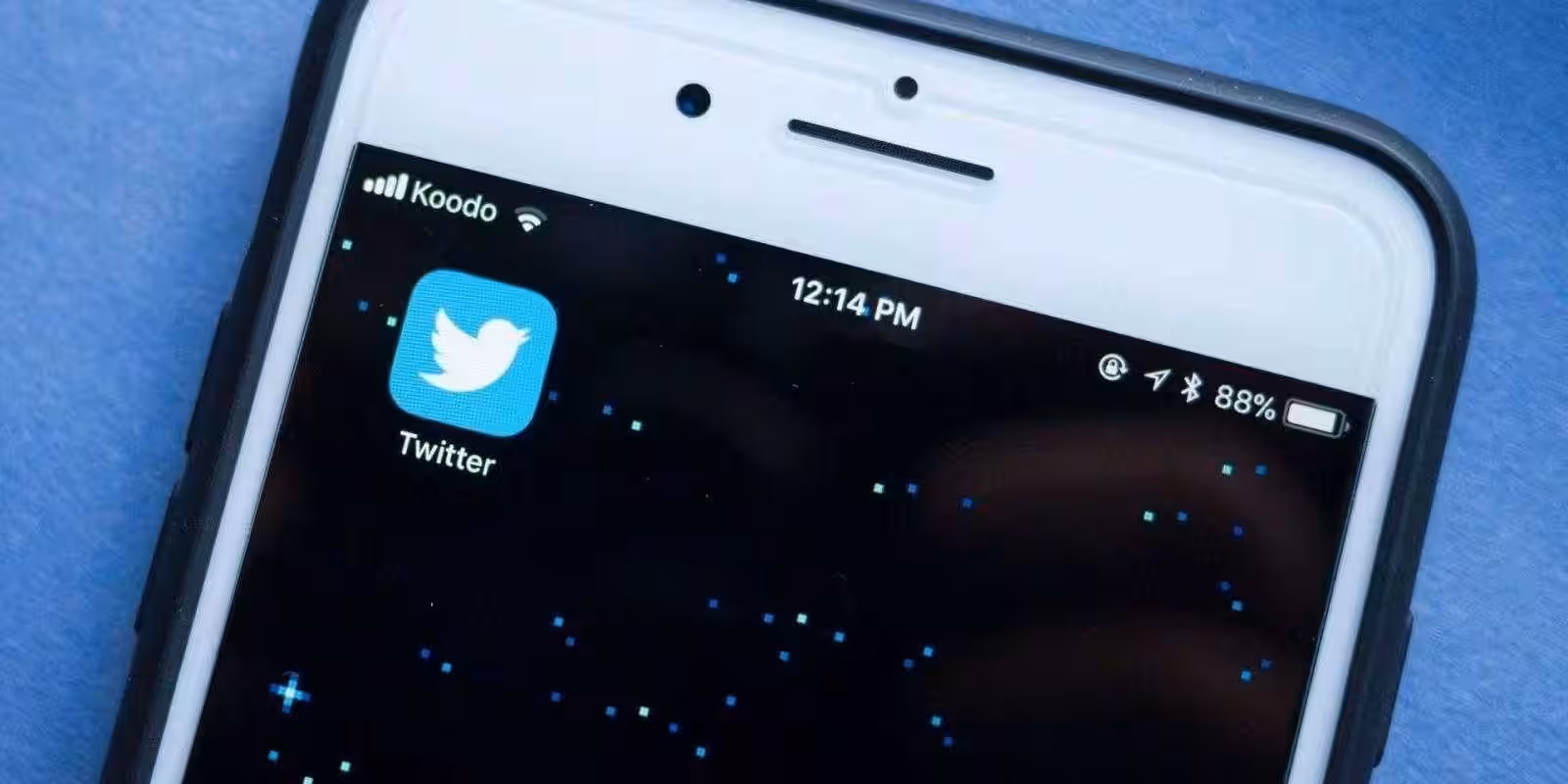 Twitter переместит прямые трансляции наверх ленты 2 twitter mobile app 1 1