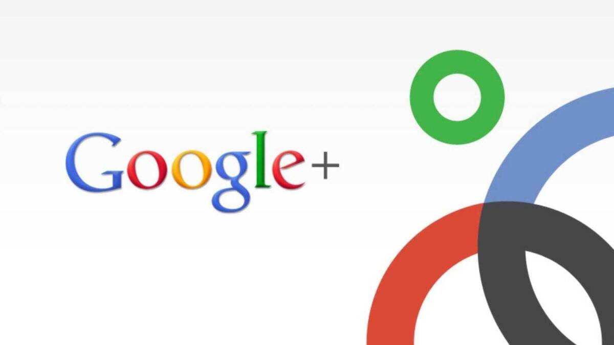 Логотип Google Plus на белом фоне с цветными кружками