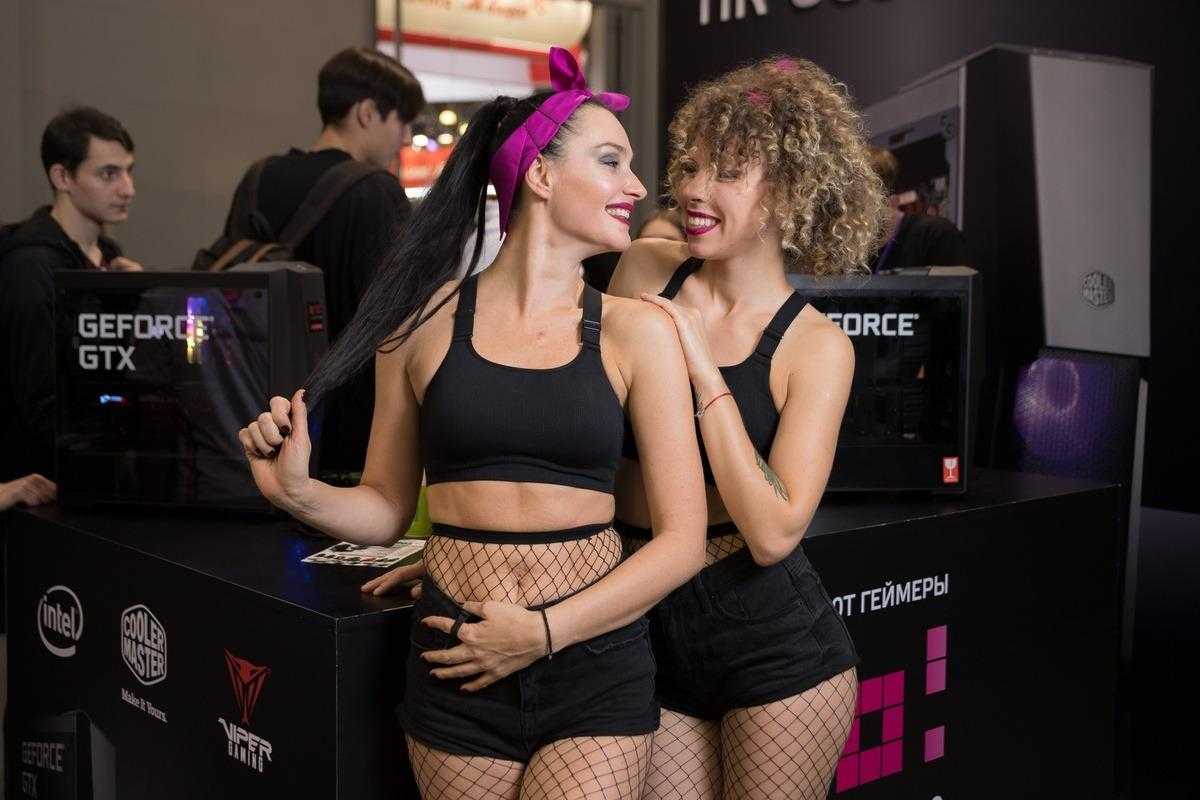 18+ Самые красивые девушки ИгроМир 2018 и Comic Con. День 1 55 igromir comic con devushka 13