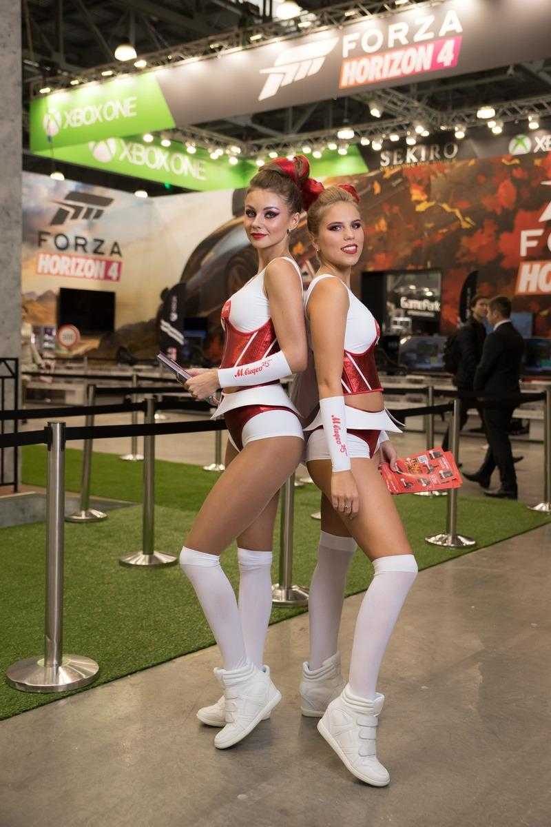 18+ Самые красивые девушки ИгроМир 2018 и Comic Con. День 1 36 igromir comic con devushka 35
