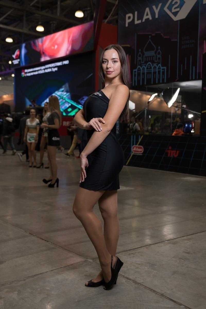 18+ Самые красивые девушки ИгроМир 2018 и Comic Con. День 1 64 igromir comic con devushka 5